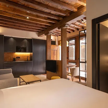 Calm Suites Babole-3