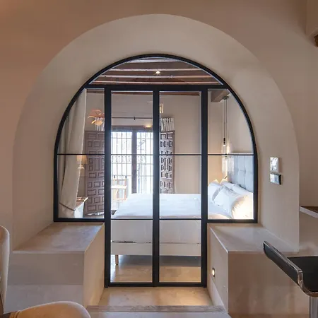 Calm Suites Babole-2